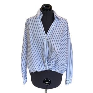 Forever 21 Collared Open Blouse Blue/White Buttons Long Sleeve Classic Collard